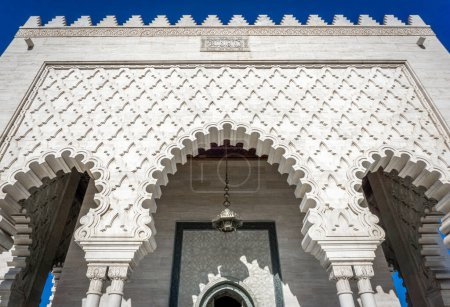 Téléchargez les photos : Mausolée Roi Mohamed V et tour Hasan 2 à Rabat, Maroc - en image libre de droit