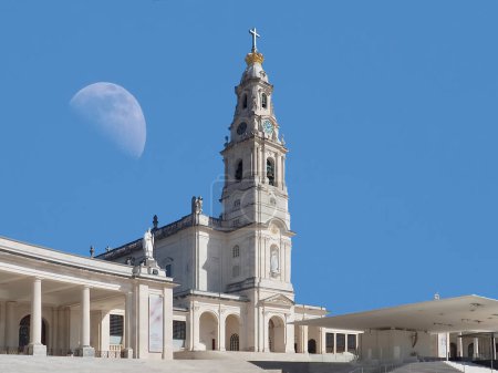 Photo for Cathedral of Fatima in Portugal near Lisboa with blue sky - Royalty Free Image