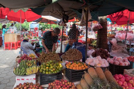 Téléchargez les photos : Fruits frais, Kep, Cambodge - en image libre de droit