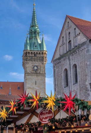 Téléchargez les photos : Brunswick, Basse-Saxe, Allemagne - 7 décembre 2017 : La vieille tour - en image libre de droit