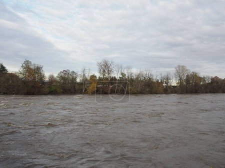 Foto de Vista de gran inundación del río - Imagen libre de derechos