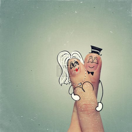 Téléchargez les photos : " heureux couple amoureux. Des personnages de doigts. Illustration drôle" - en image libre de droit