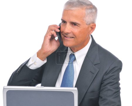 Téléchargez les photos : Homme d'affaires avec siège de téléphone portable à l'ordinateur - en image libre de droit