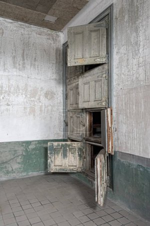 Téléchargez les photos : Morgue à l'hôpital d'Ellis Island - en image libre de droit