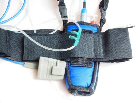 Téléchargez les photos : Le dispositif médical aide à mesurer le ronflement et l'apnée du sommeil - en image libre de droit