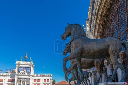 Foto de La famosa escultura griega de Lysippus en la Basílica de Venecia - Imagen libre de derechos