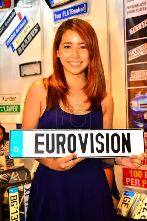 Téléchargez les photos : "Eurovision modèle féminin au Trans Sport Show à Pasay, Philippines - en image libre de droit