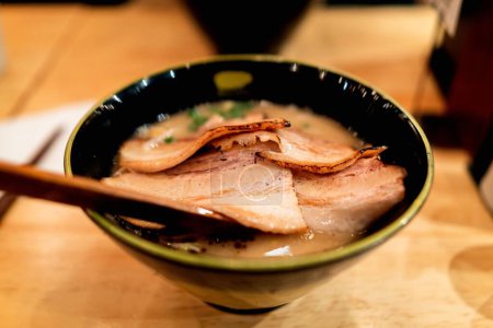 Téléchargez les photos : "soupe de nouilles ramen de porc" - en image libre de droit