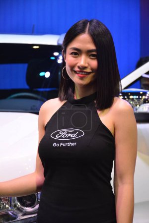 Foto de Modelo femenino Ford en Manila International Auto Show en Pasay - Imagen libre de derechos