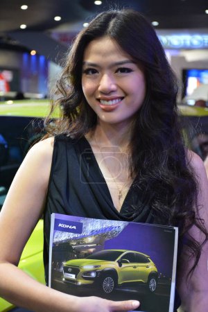 Foto de "Hyundai female model at Manila International Auto Show in Pasay - Imagen libre de derechos