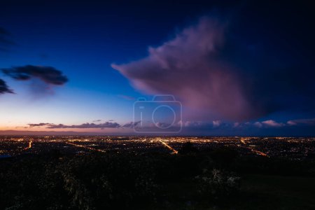 Téléchargez les photos : Vue sur Cashmere Hill au coucher du soleil à Christchurch - en image libre de droit