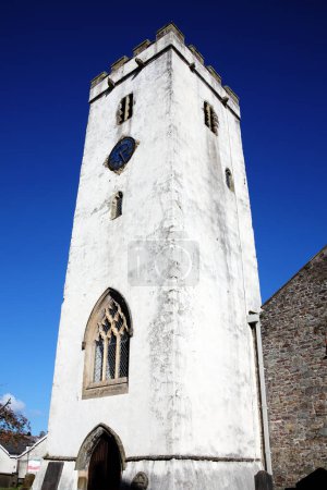 Téléchargez les photos : St Peter's Church Carmarthen Carmarthenshire Pays de Galles UK - en image libre de droit