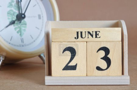 Foto de Calendario de madera con mes de junio, concepto de planificación - Imagen libre de derechos