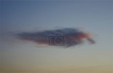 Téléchargez les photos : Beau ciel couchant avec nuages - en image libre de droit