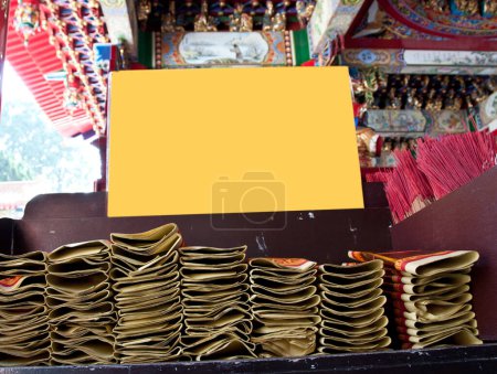 Foto de Papel de la suerte de oro chino para adorar - Imagen libre de derechos
