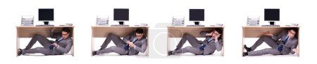 Téléchargez les photos : Homme d'affaires caché sous son bureau dans l'ofice, photos de collage - en image libre de droit