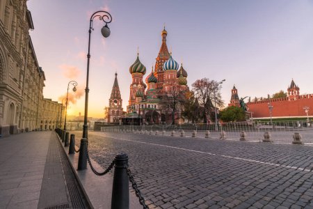 Photo for Saint Basil's Cathedral in Red Square at sunrise. Moscow, Russia - Royalty Free Image