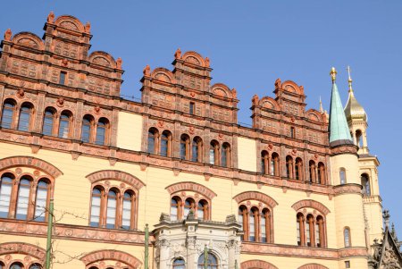 Téléchargez les photos : Belle vue sur le château de Schwerin - en image libre de droit