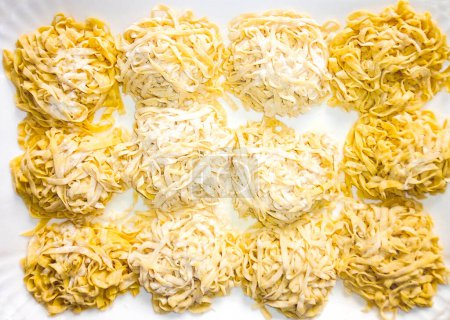 Téléchargez les photos : Vue rapprochée des nouilles italiennes originales gastronomiques - en image libre de droit