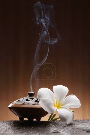 Foto de Concepto de aromaterapia, medicina alternativa - Imagen libre de derechos
