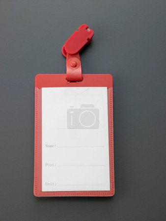 Foto de Tarjeta de identificación roja en blanco - Imagen libre de derechos