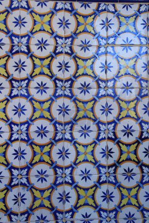 Foto de "Coloridos azulejos de Lisboa" - Imagen libre de derechos