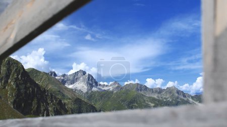 Foto de La vista de fondo de los Alpes austríacos - Imagen libre de derechos