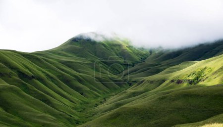 Téléchargez les photos : Paysage des montagnes au Lesotho - en image libre de droit