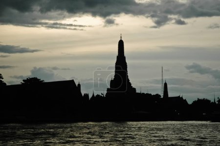 Photo for Silhouette of Bangkok temple of Dawn - Royalty Free Image