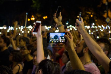 Téléchargez les photos : Manifestations géorgiennes devant le Parlement, également connues sous le nom de Nuit de Gavrilov ou manifestations anti-gouvernementales. Manifestations 2019 à saqartvelo - en image libre de droit