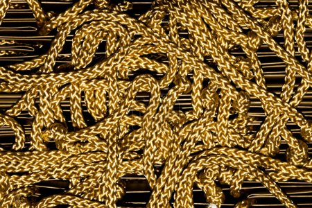 Téléchargez les photos : Vue rapprochée de la corde d'or - en image libre de droit
