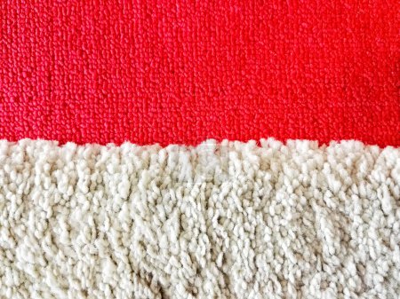 Foto de Telón de fondo de tela abstracta. Alfombra roja y blanca - Imagen libre de derechos