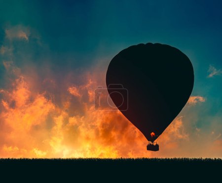 Téléchargez les photos : Silhouette de montgolfière au coucher du soleil en Allemagne - en image libre de droit