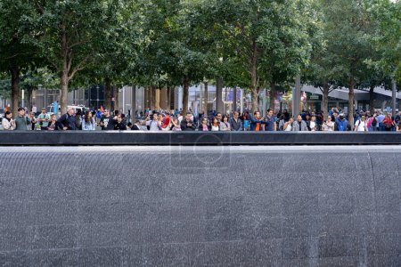 Téléchargez les photos : Piscine commémorative au Ground Zero dans le Lower Manhattan, NYC - en image libre de droit