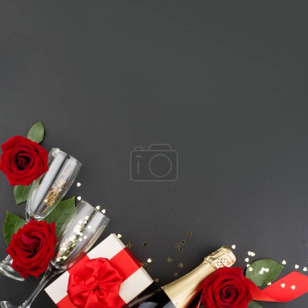 Foto de Valentines day gift on black - Imagen libre de derechos