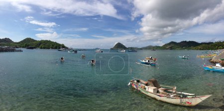 Foto de Panorama de botes catamarán dugout - Imagen libre de derechos