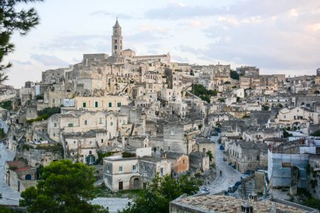 Téléchargez les photos : Vue panoramique de Matera, Italie - en image libre de droit