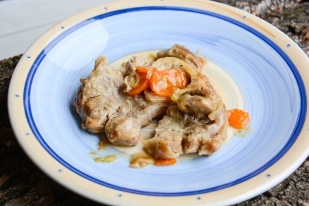 Téléchargez les photos : Vue rapprochée de délicieux plats italiens faits maison - en image libre de droit