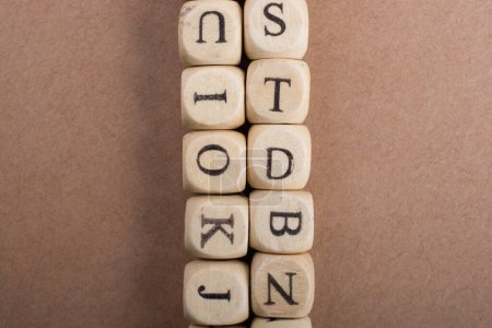 Foto de Cubos de letras de madera - Imagen libre de derechos