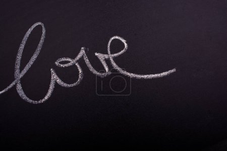 Téléchargez les photos : Amour écrit sur le tableau noir - en image libre de droit