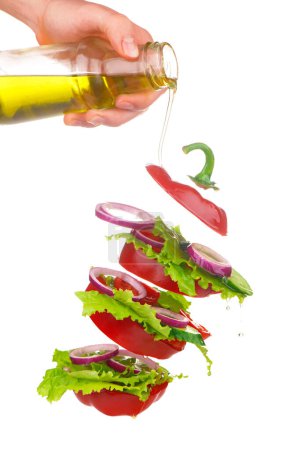 Téléchargez les photos : "Mise en page créative faite de poivron, concombre et feuilles de salade.Concept alimentaire." - en image libre de droit