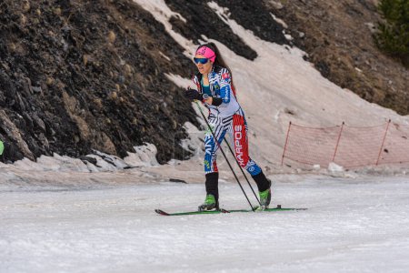 Foto de JAGERCIKOVA Marianna SVK en la línea de meta Campeonato ISMF WC Comapedrosa Andorra 2021 Carrera Vertical. - Imagen libre de derechos