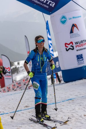 Foto de "COMPAGNONI Giulia ITA en la línea de meta Campeonato ISMF WC Comapedrosa Andorra 2021 Vertical Race." - Imagen libre de derechos