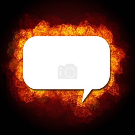 Téléchargez les photos : Bulle de feu avec espace de copie sur fond sombre - en image libre de droit