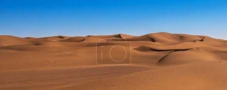 Téléchargez les photos : Scène pittoresque du désert du Sahara, nature du Maroc - en image libre de droit