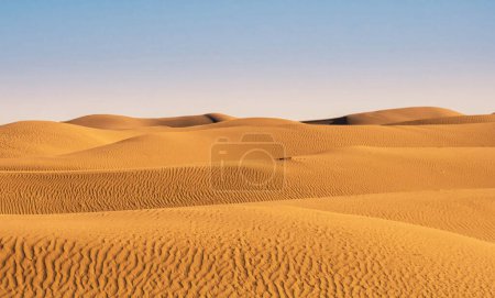Téléchargez les photos : Calme arrière-plan de paysages désertiques, Maroc - en image libre de droit