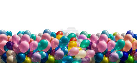 Téléchargez les photos : "Ballons multicolores isolés sur blanc
" - en image libre de droit