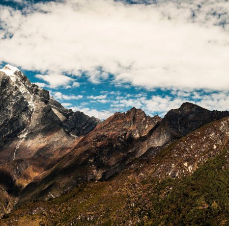 Foto de Pintorescas montañas vista del paisaje, Nepal - Imagen libre de derechos