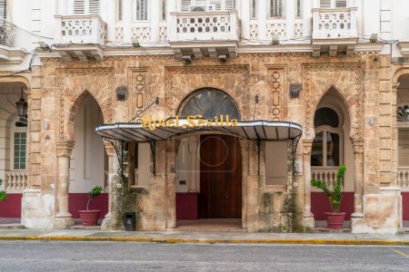 Téléchargez les photos : Hotel Sevilla, Bâtiment Extérieur - en image libre de droit