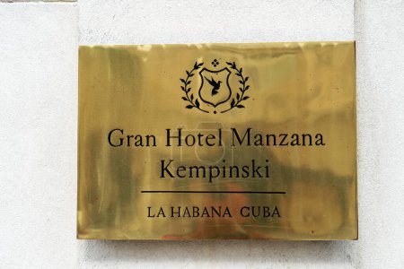 Téléchargez les photos : Panneau Gran Hotel Manzana Kempinski - en image libre de droit